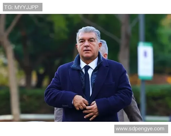 世体：巴萨对皇马方面屡次提及内格雷拉案感到十分愤恨